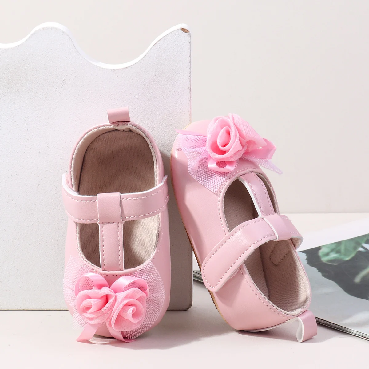 Hot Selling Soft PU Leather T-bar Design Newborn Infant Toddler Girls Shoes Prewalker First Walking Shoes supplier