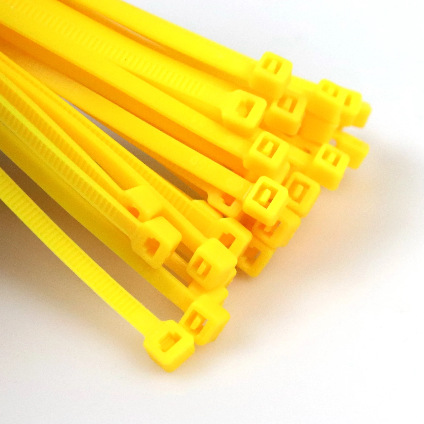 100 Pcs Nylon 66 Cable Tie Straps