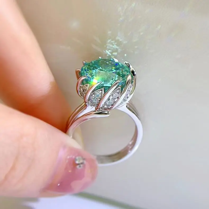 Shop Our Diamond Lab Grown Engagement Rings at Tanishq