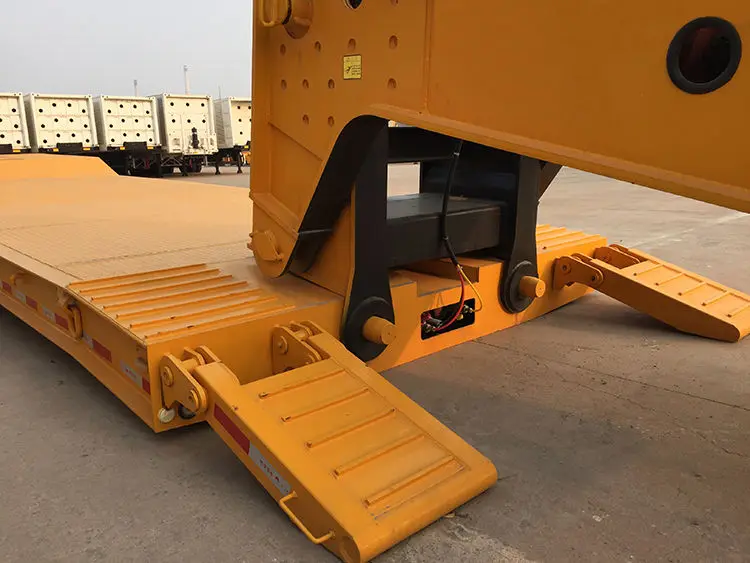 3軸折りたたみ式グースネックドロップデッキローボーイセミトレーラー
