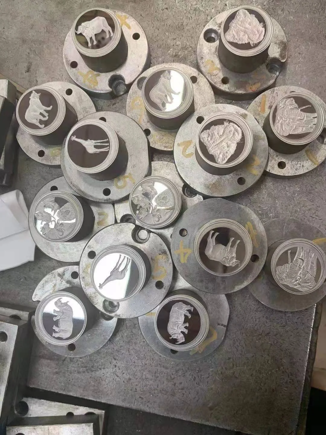 슈퍼멜트 산업용 금화 프레스 기계 맞춤형 보석 코인 다이스 로고 스탬핑