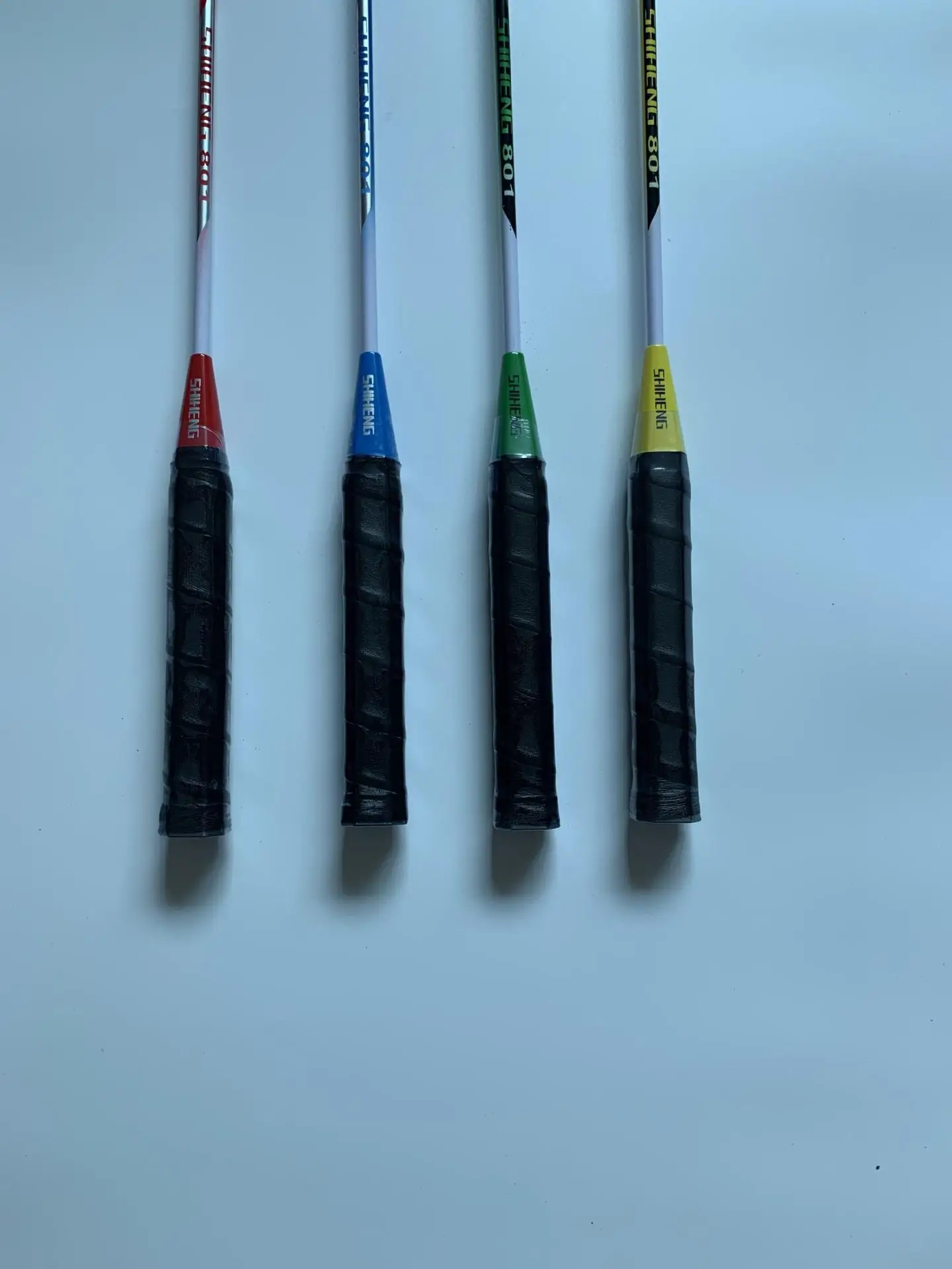 High Quality Hard Ferroalloy Badminton Racket for Indoor and Outdoor Entertainment Direct Factory Wholesale