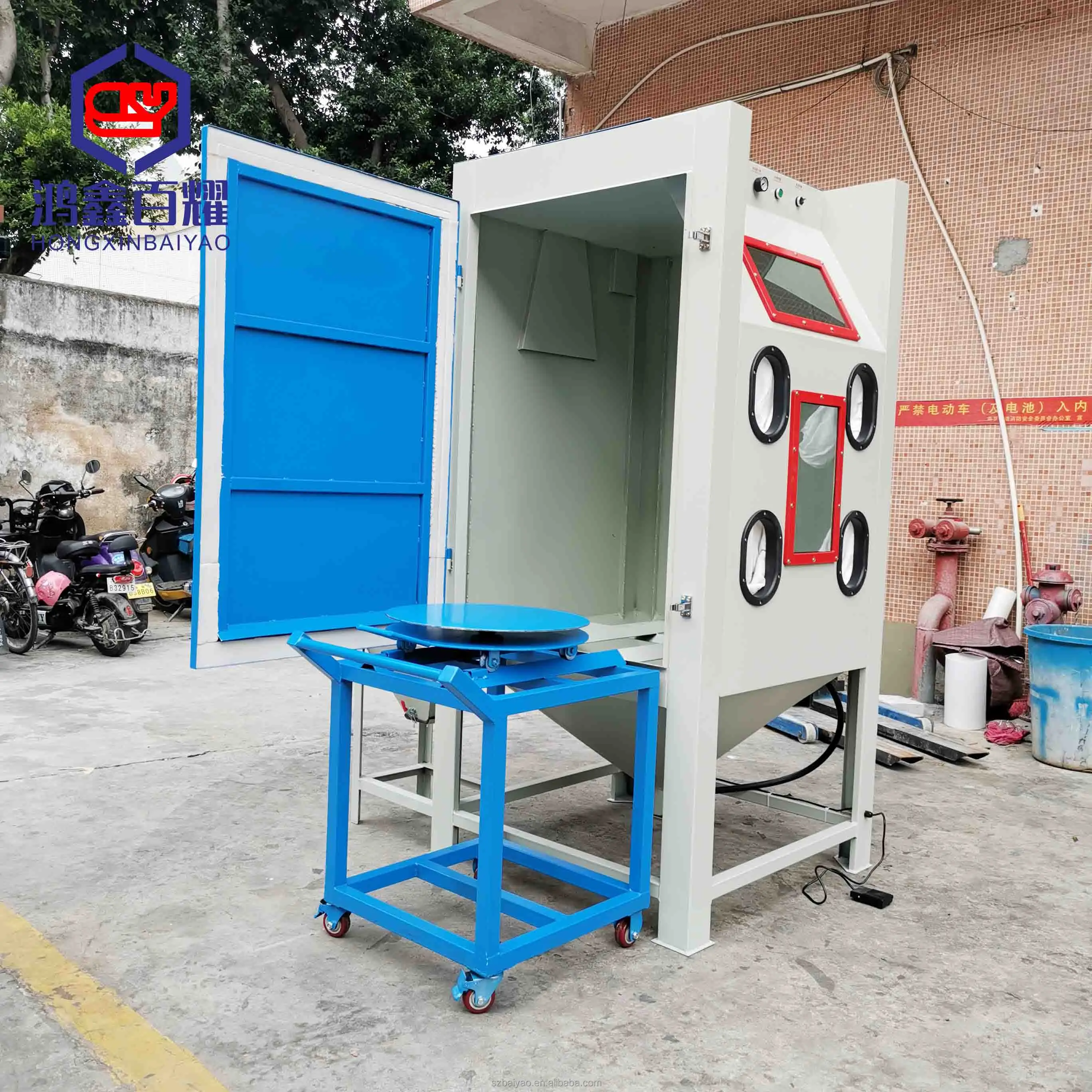 Sand Blasting Machine for Industrial Sand Blasting Machinesand Blast Iron Casting