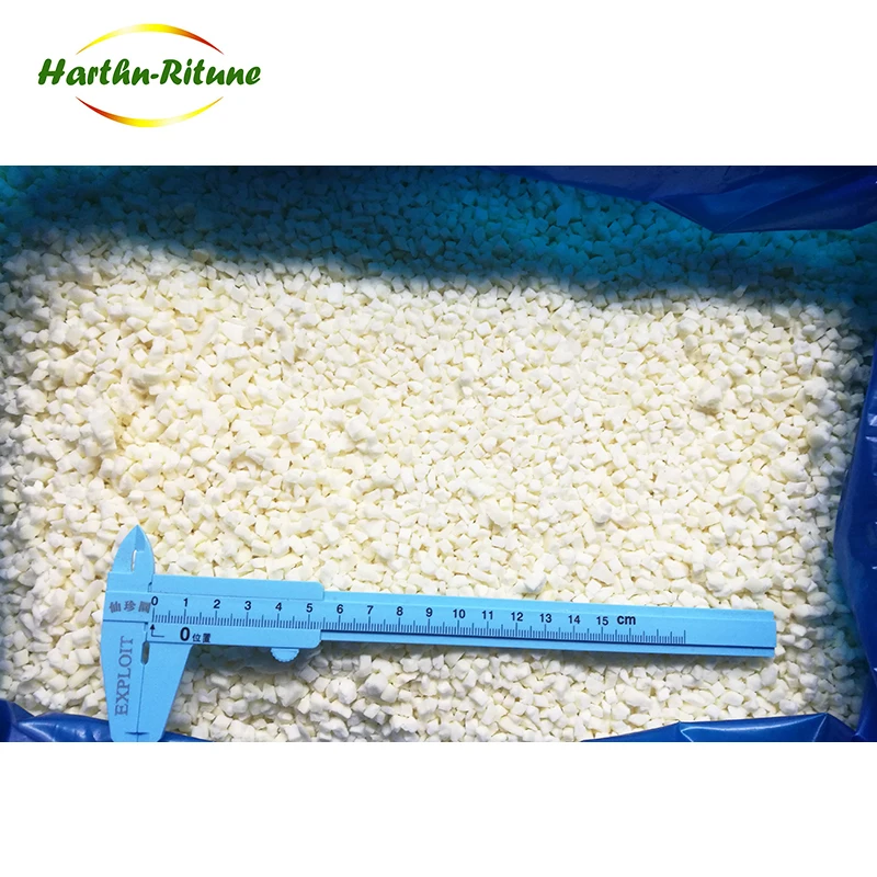 Čínsky mrazený olúpaný cesnak IQF zelenina mrazené cesnakové lúčiky