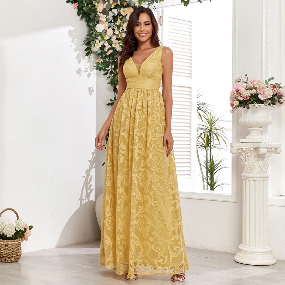 Trendy Elegant Long Gown Sleeveless Lace Pattern V-neck