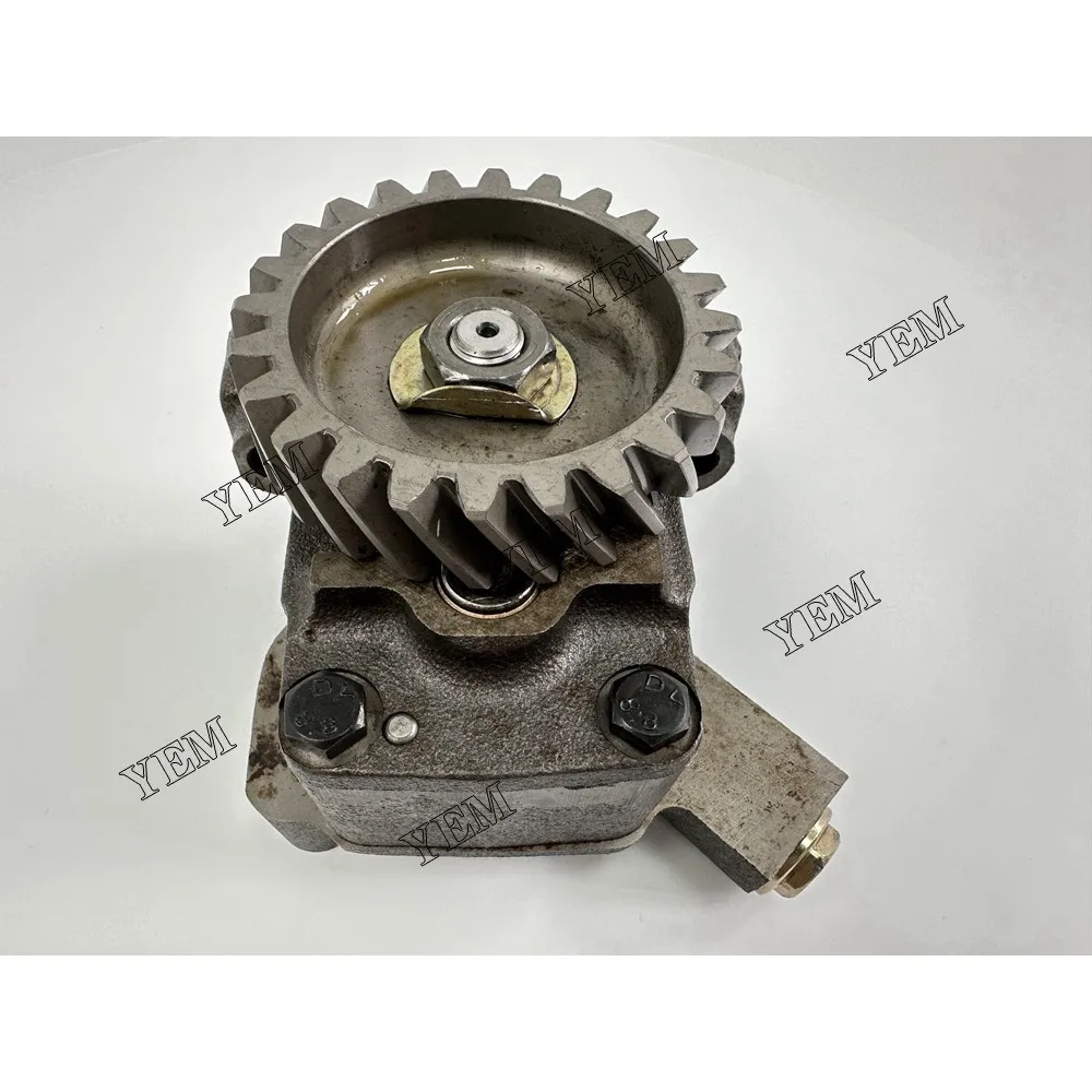 D2366 Oil Pump 65.05100-6023 for Doosan 4