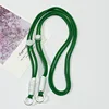 Corde vert foncé avec nœuds blancs