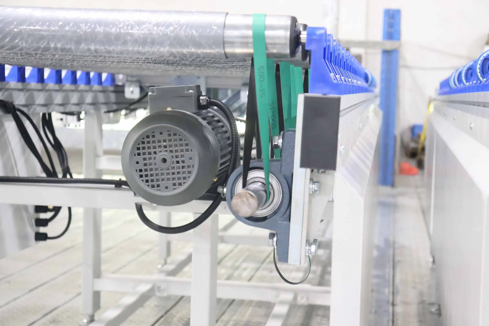 Hongrui Cnc Drilling And Cutting Machine Portable Roller Conveyor