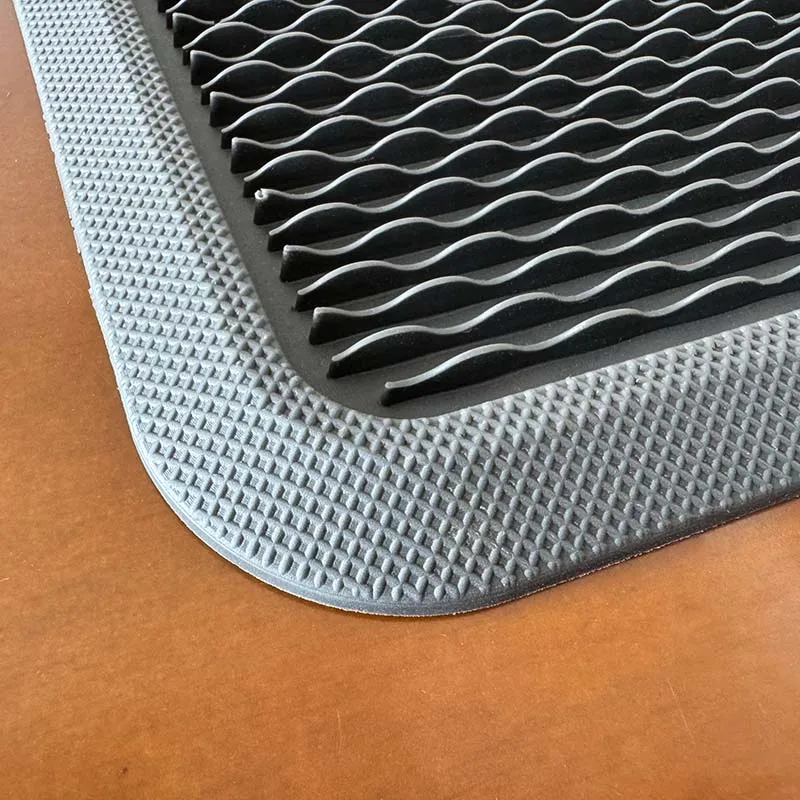 Premium Modern Striped Latex/Rubber Non-Slip Washable Door Mat for Indoor/Outdoor Use in Home Office & Hotel manufacture