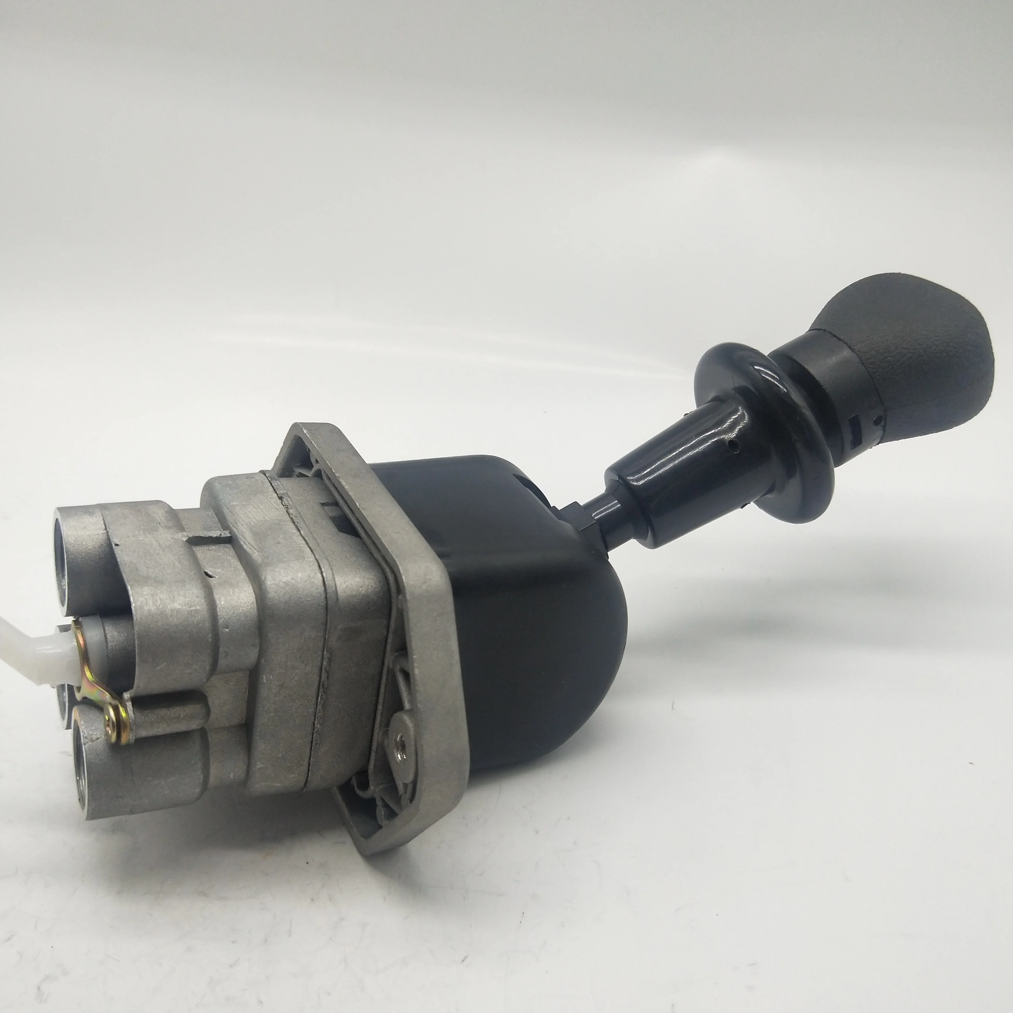 香炉 Truck Air Brake System Hand Brake Valve 9617230010