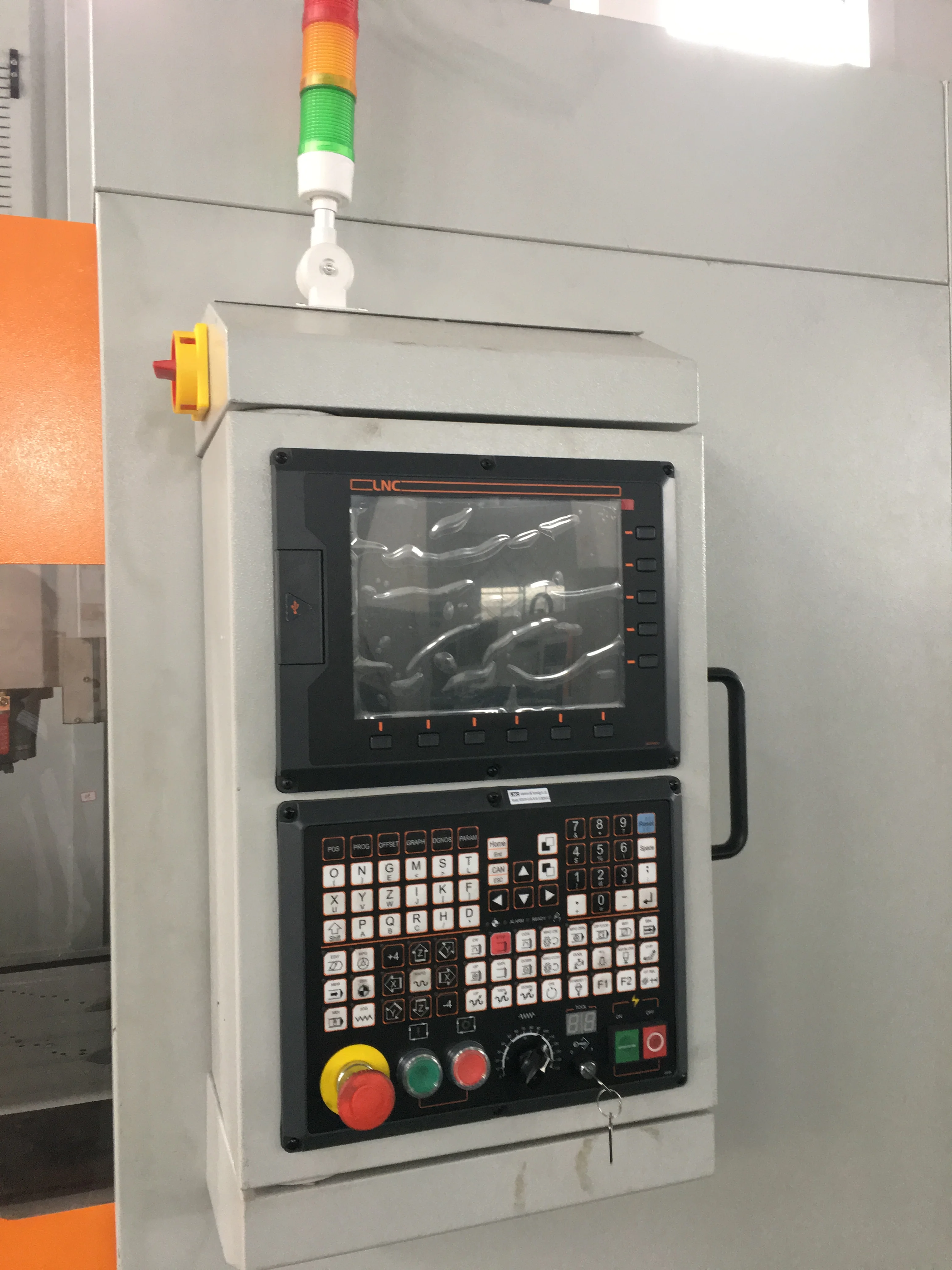 Maxtors 3 оси высокая скорость, высокая точность YMC-1210 вертикальный токарный станок с ЧПУ лазерной гравировки и фрезерный станок с ЧПУ 4 оси или 5 оси дополнительно