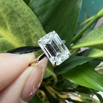 2022 new arrival 14K solid gold AU585 7x10mm Emerald cut white moissanite plain band wedding ring for women