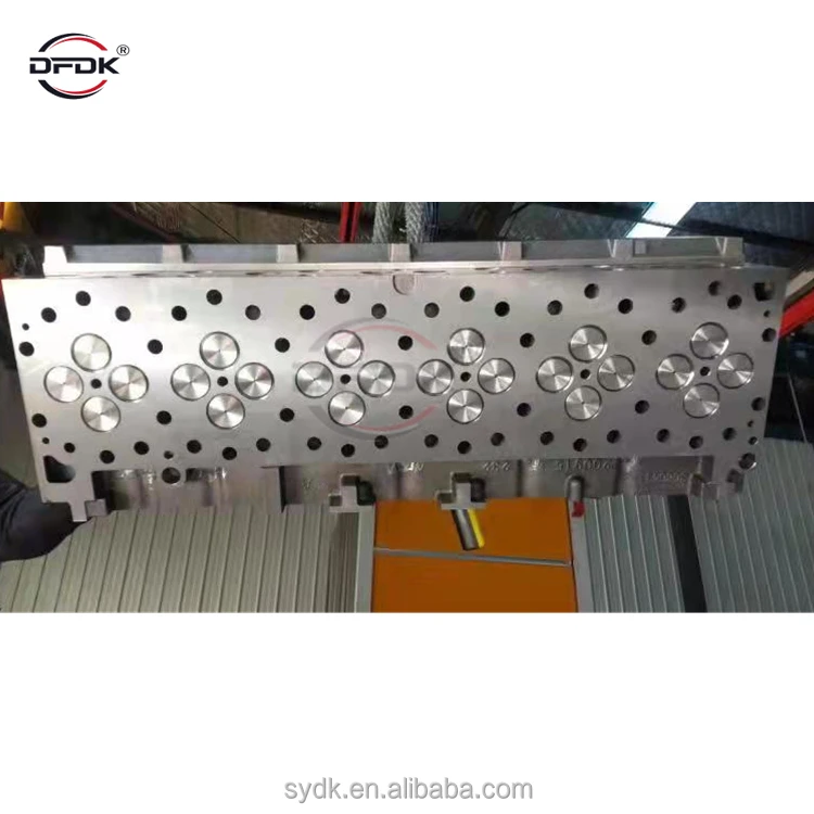 QSX15 ISX15 X15 Diesel Engine Cylinder Head 4298236 3686660 