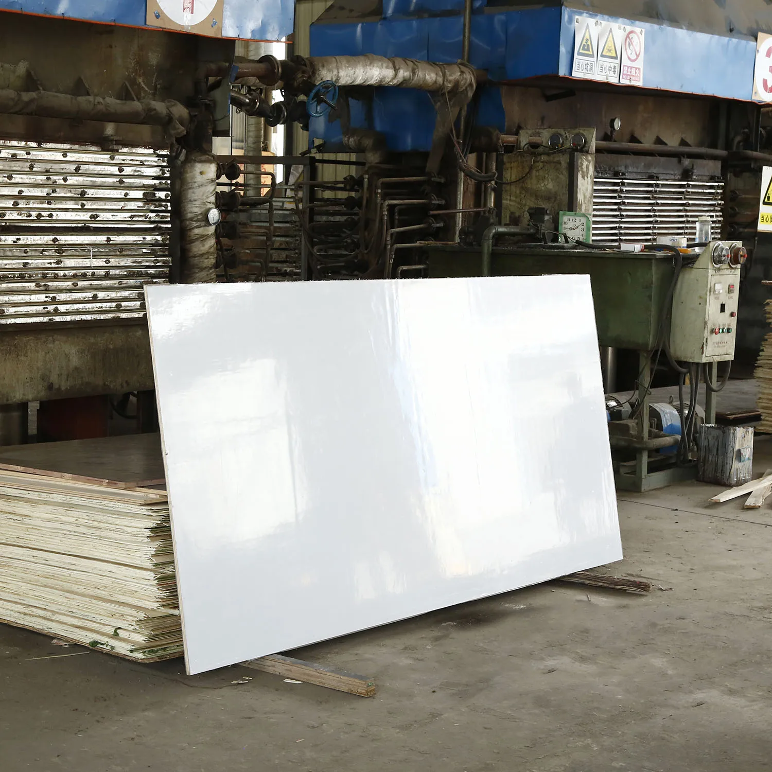 HPL FORMICA PLYWOOD 0.7MM 0.5MM HPL COVERED