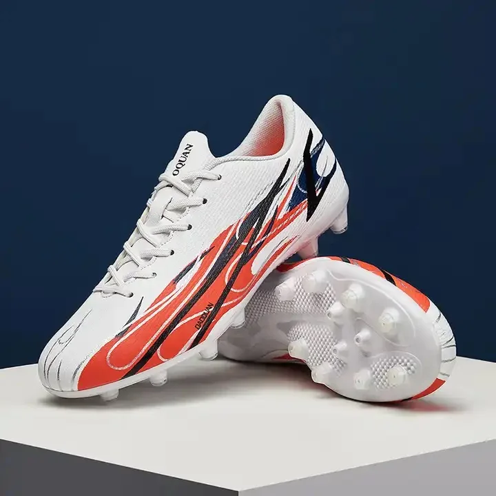 Designer LOGO Custom Men's Football Soccer Sneakers Low Price Casual Turf Sports Shoes with Rubber Insole Summer Football Boots