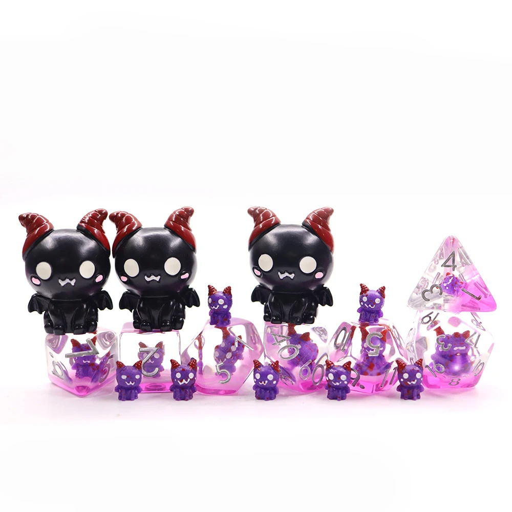 High Quality 7Pcs Resin Dice Set Transparent DND Board Game Inclusion Demon Soft Edge Featuring 7Pcs Resin Dice