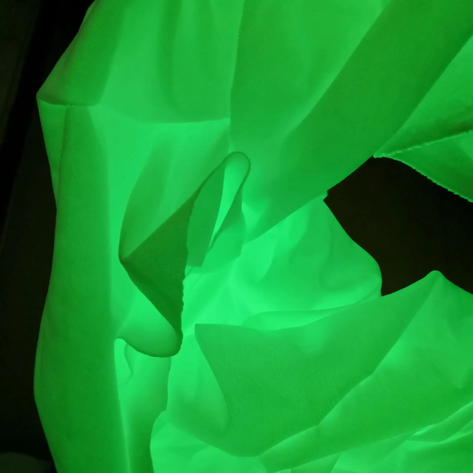 High Visibility Glow in Dark Eco-Friendly Washable 6-8 Hours Polyester Fabric Night Luminous Fluorescence Recycled for Jackets