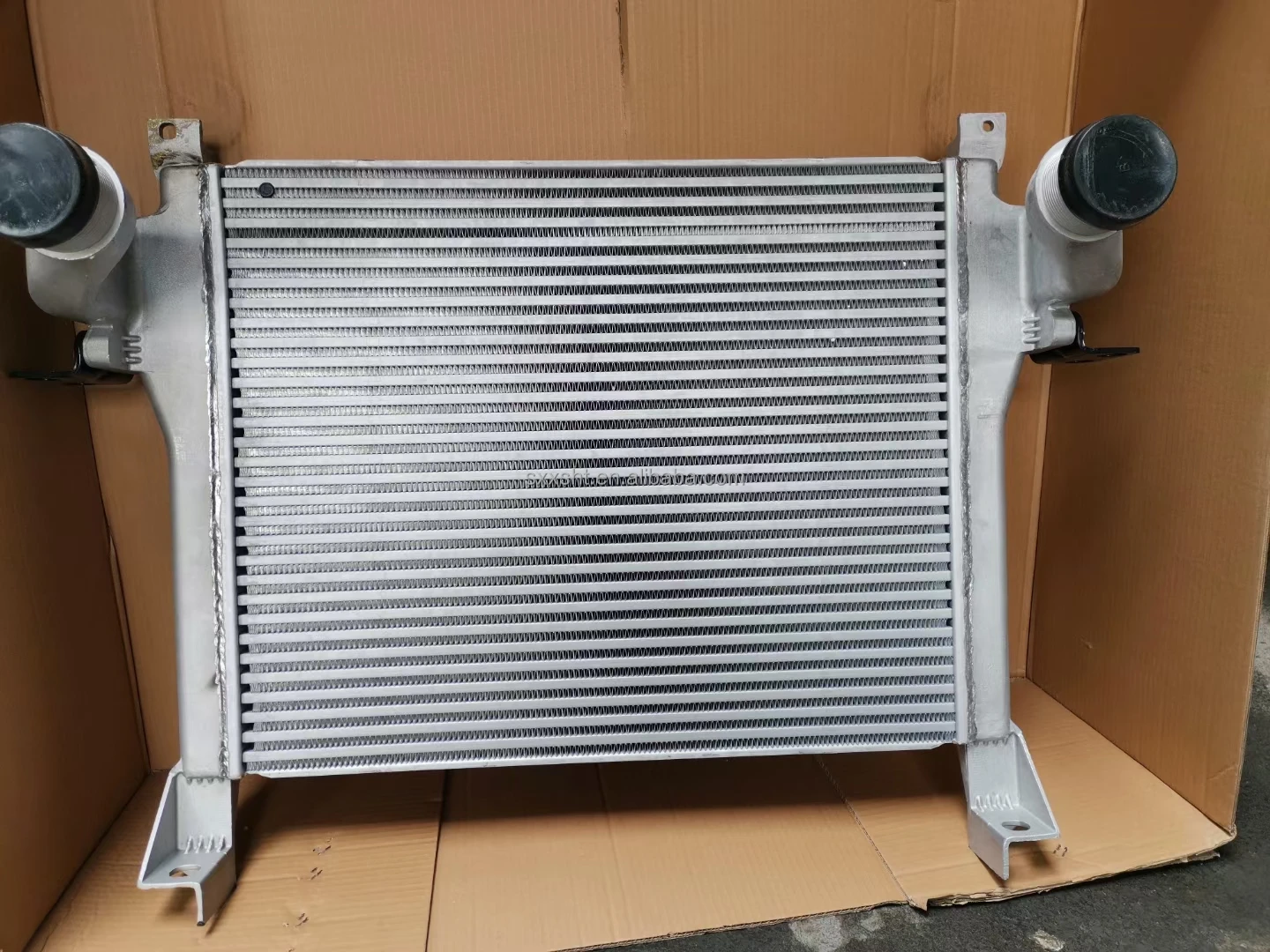 らおう OEM 1301100XP6PXA Great Wall Fengjun7 Car Radiator Condenser