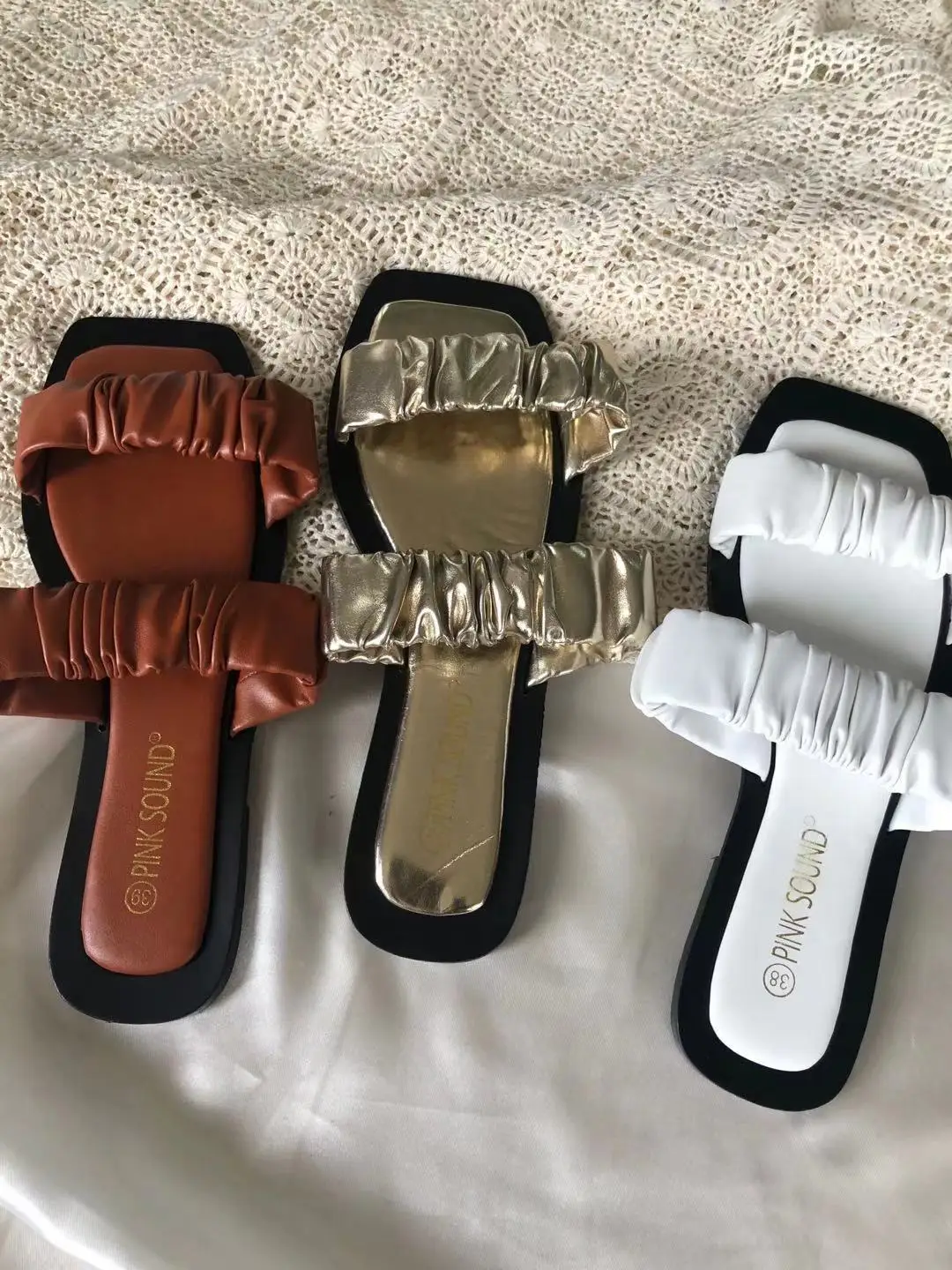 Yeezy-zapatillas De Pvc De Lujo Para Mujer,Sandalias Y Zapatillas Baratas Exteriores - Zapatillas De Mujer Aire Libre,Sandalias Y Zapatillas,Mujer De Zapatillas Product on Alibaba.com