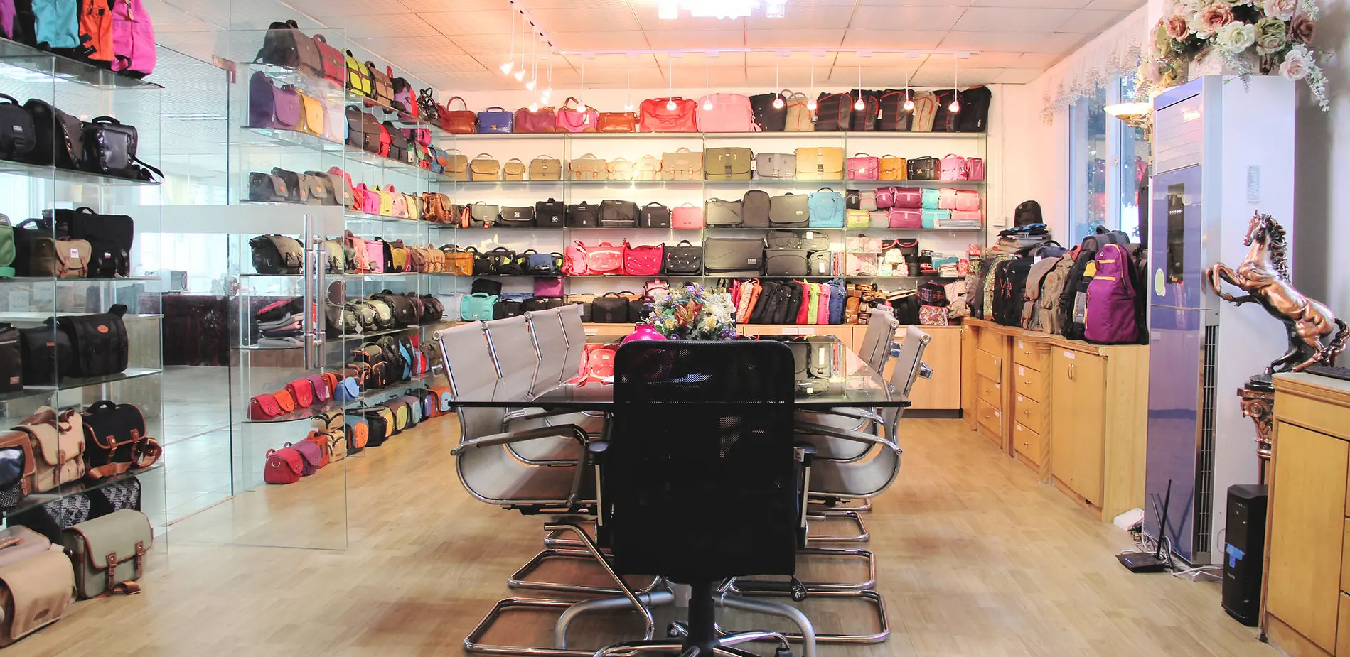 Classy Extra Large Designer Fashion Stylish Briefcase Sleeve ...