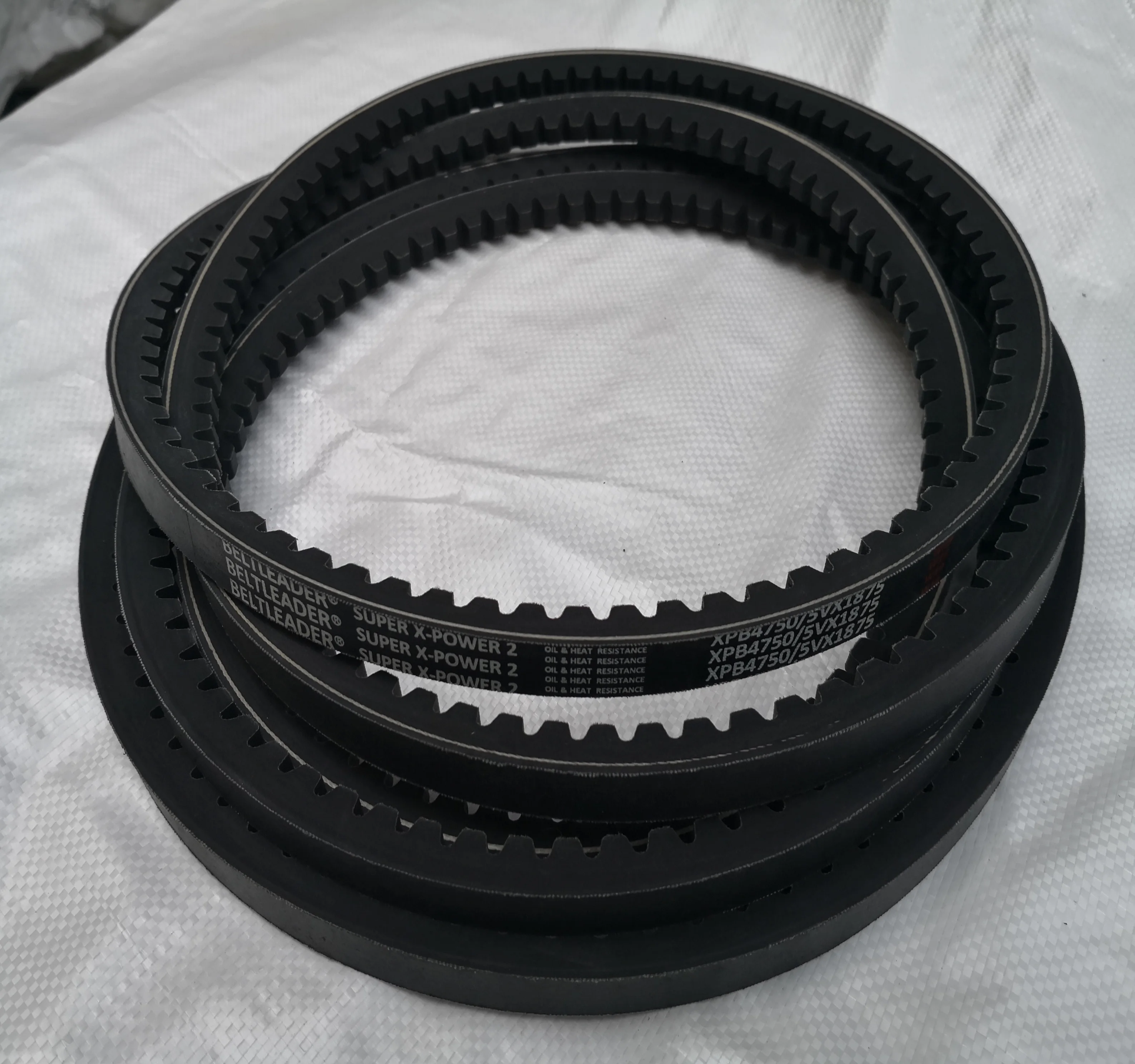 齿三角带/传动带 - buy transmission belt,raw edge cogged v-belts