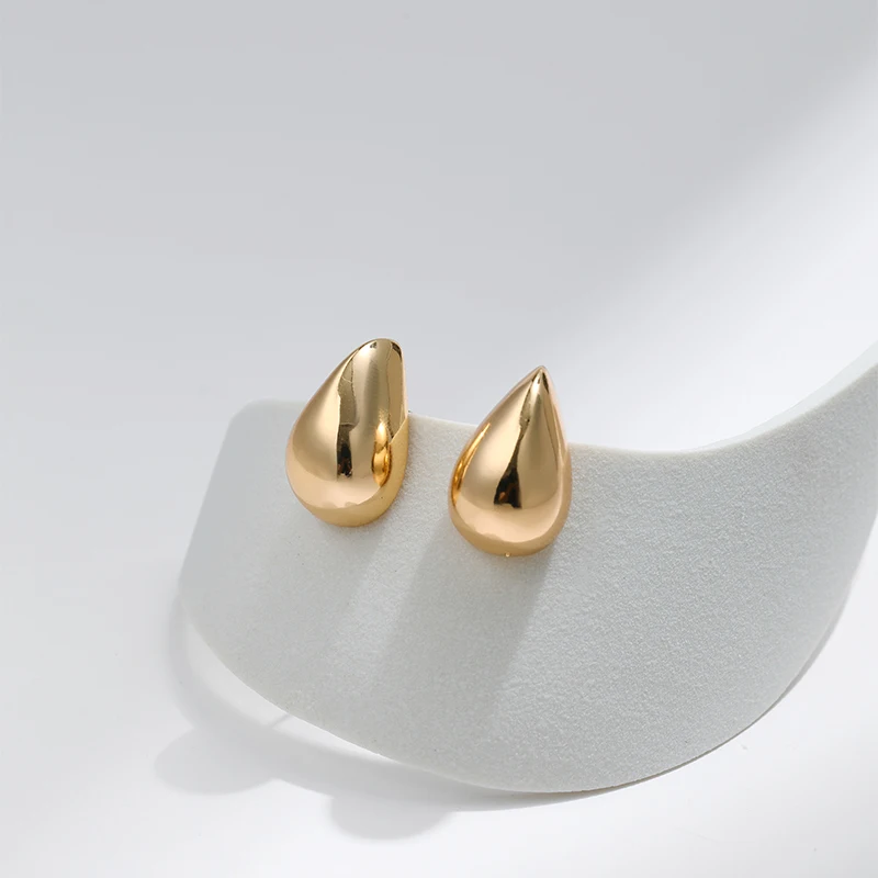 2023 Hot Selling Creative Water Drop Stud Europe and America Fashion Brass 18K Filled Gold Earrings for Women Jewelry