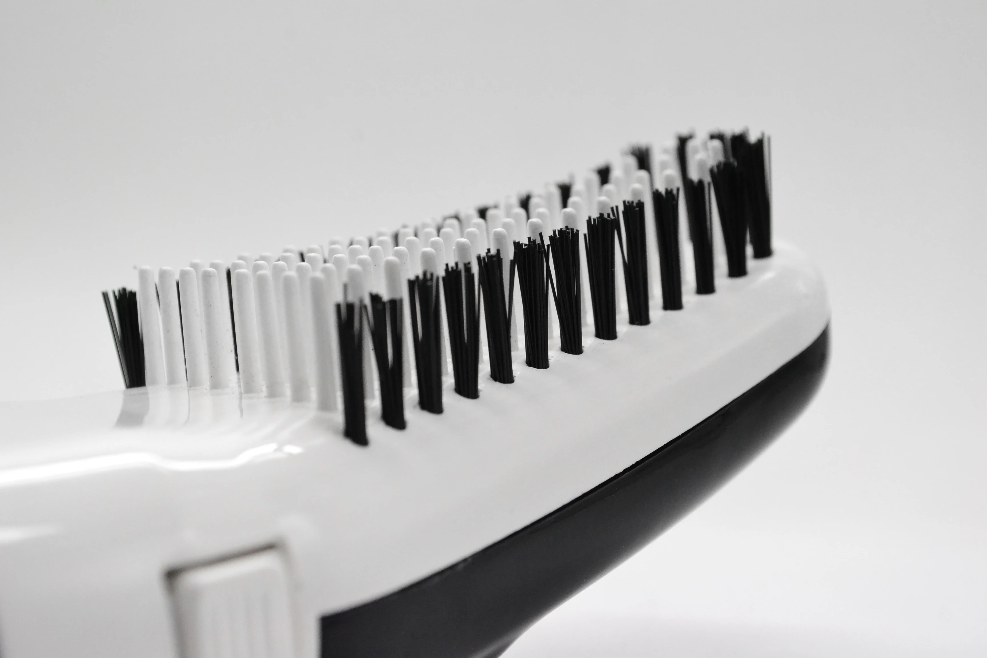 KINGYES Custom Permanent Magic Comb Hair Color Dyeing Shampoo Brush