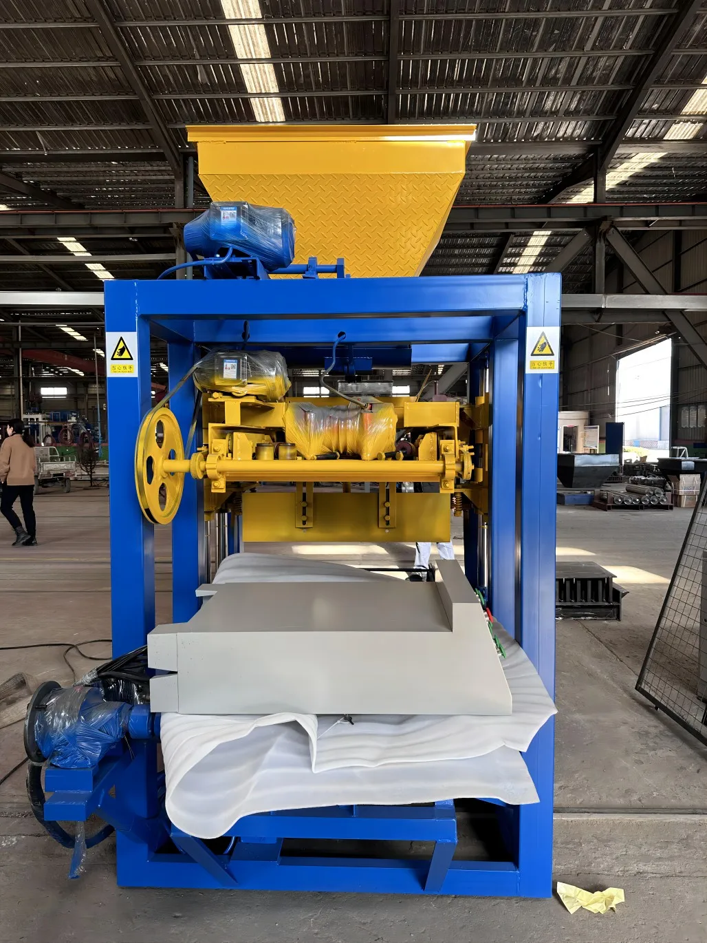 Concrete Brick Machine Hollow Block Forming Machine Bricks Making Machine Automatic