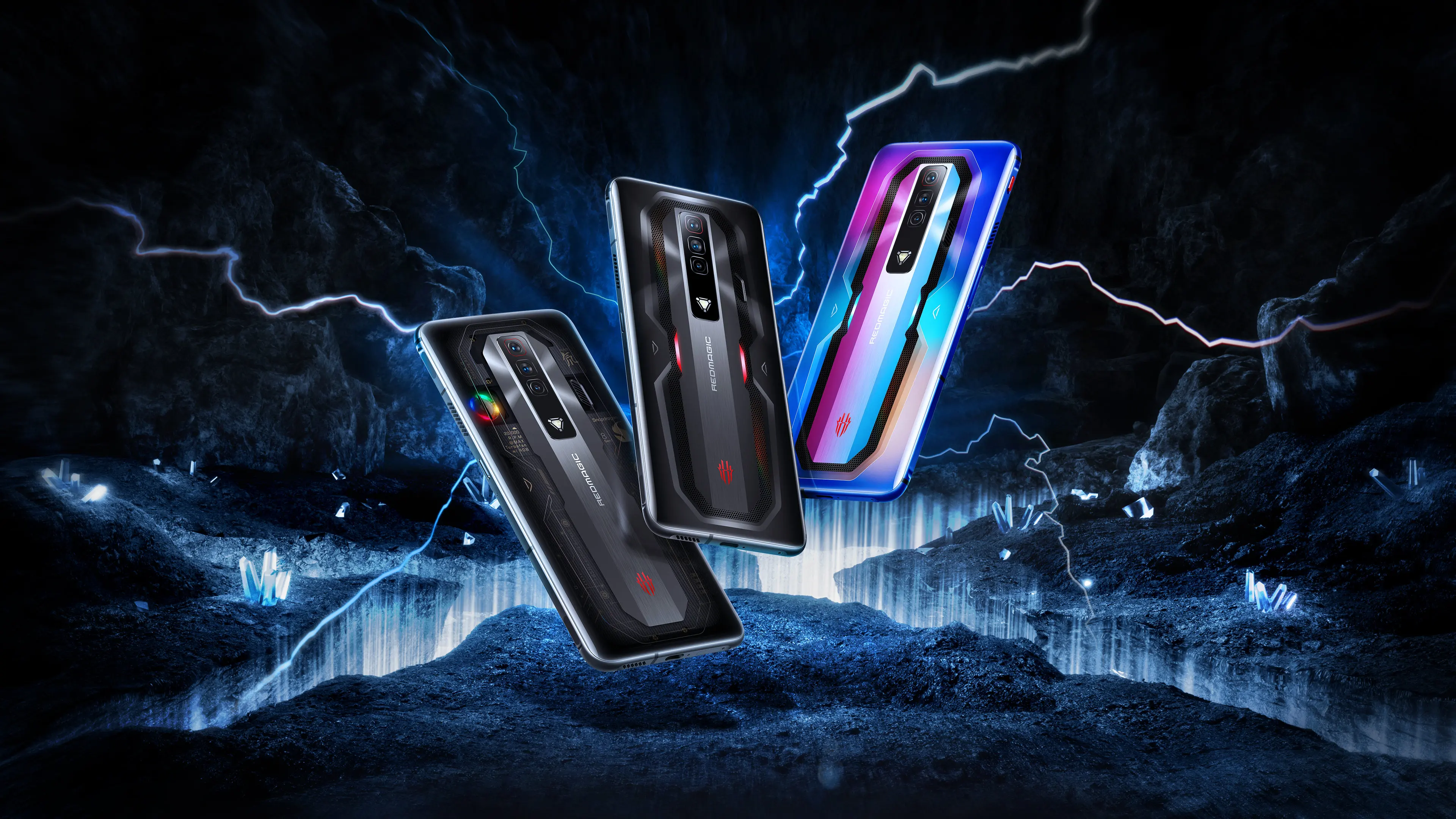 【美品】【165Hz】⭐️Red Magic 7 5G ⭐️国内版SIMフリー ゲーミングスマホ「RedMagic 7」国内発売、Snapdragon 8 Gen1