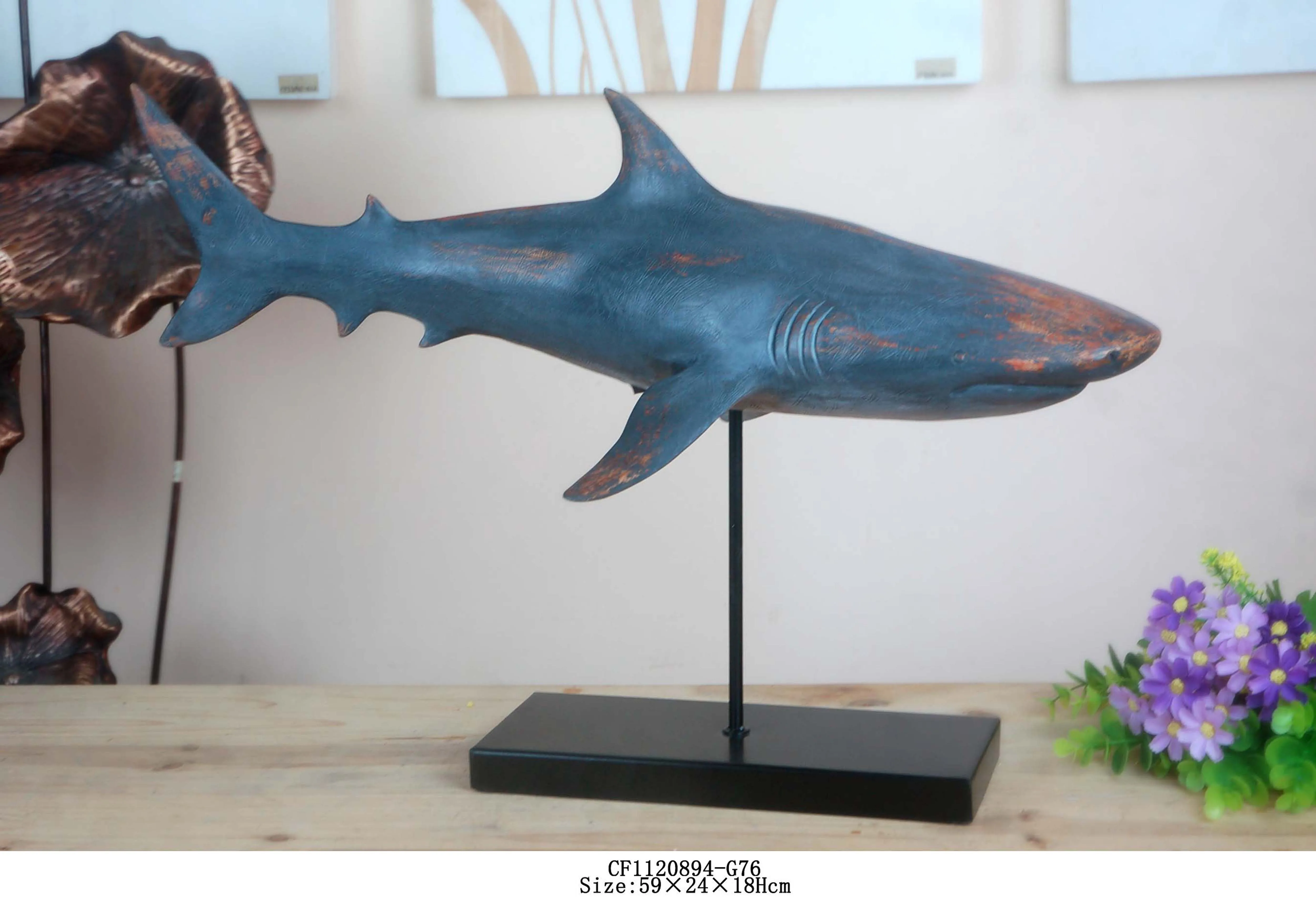 Wholesales Hand-Painted Resin Ocean Series Cetacean Figure Shark Sculpture for Nautical Decor supplier