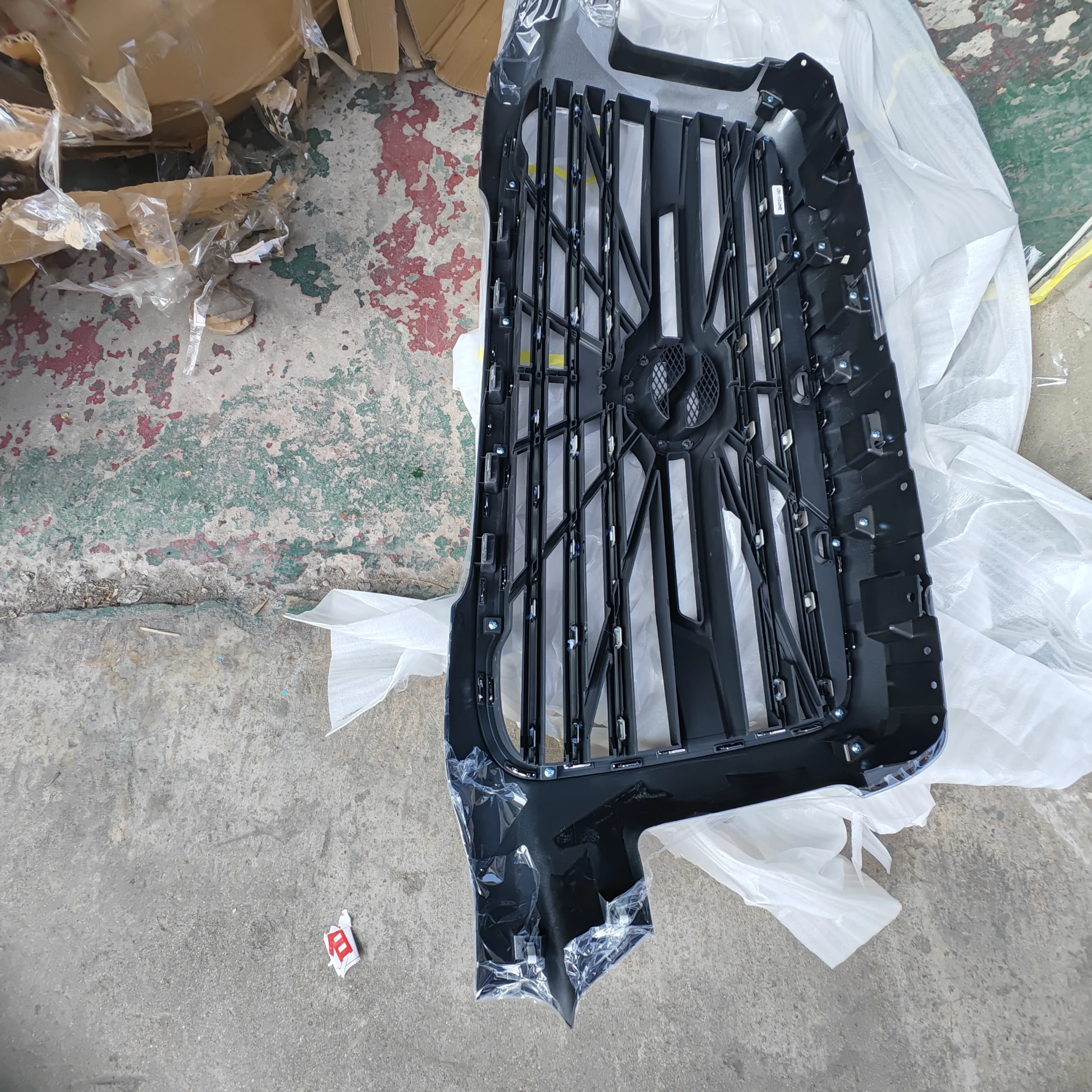 Wholesale Original Front Bumper Grill for 2022 Zxauto Terralord