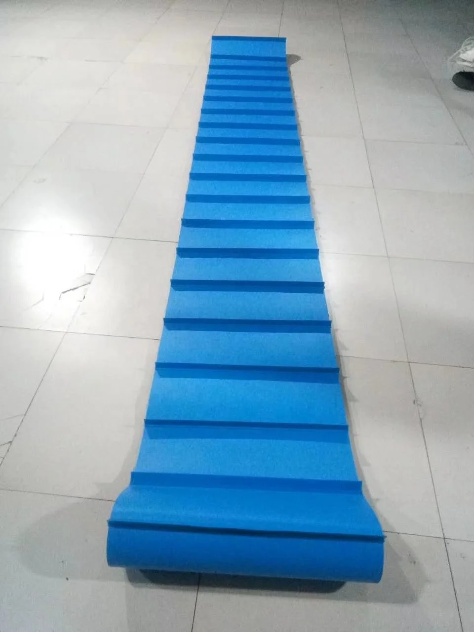 Blue PVC Conveyor Belts Width Cleats PVC Cleated Belt