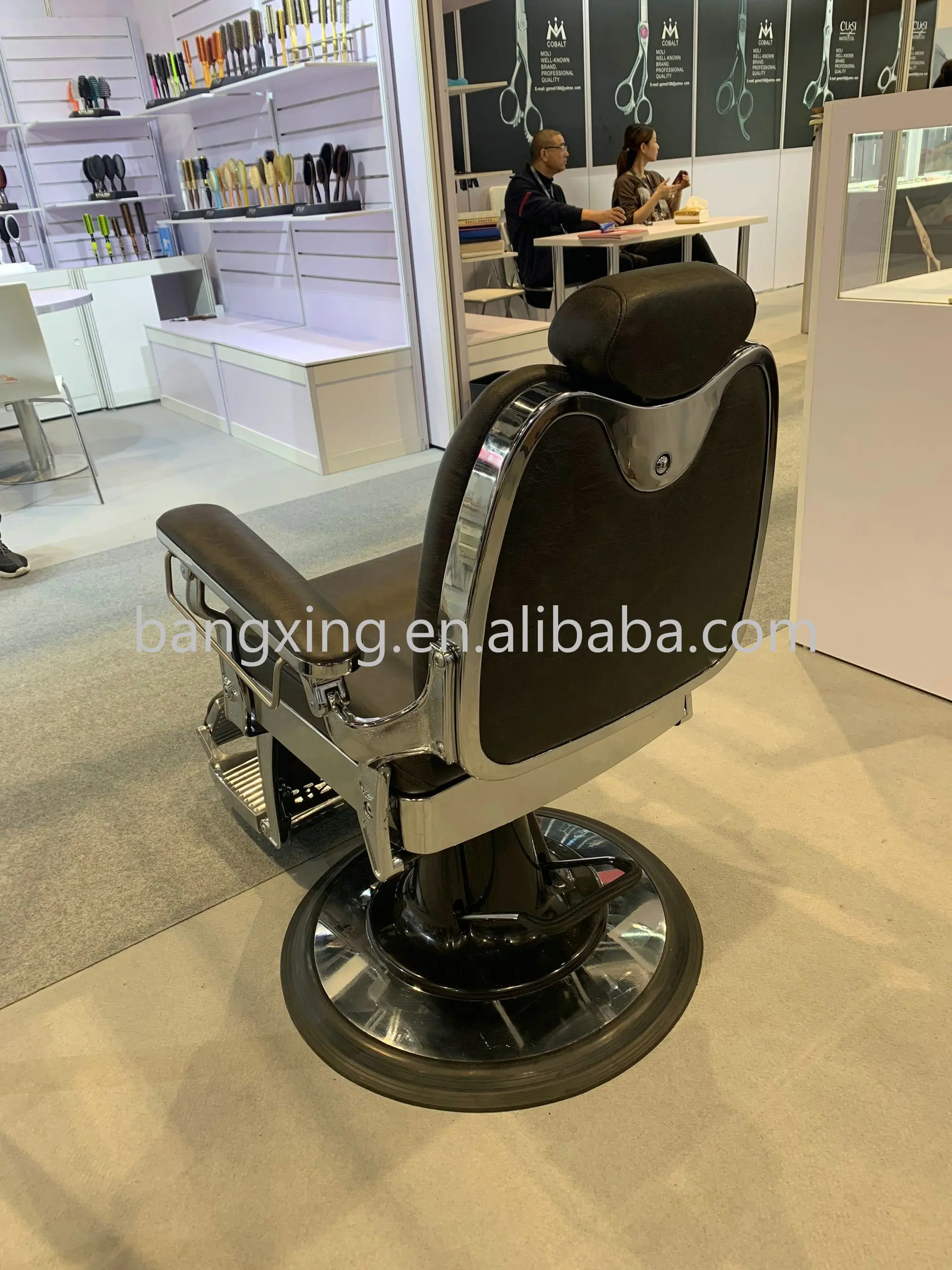 Barber Accessories Wholesale Antique Barber Chair Hair Styling Salon Chair  Hairdressing Chair for Cheap Sale BX-2927