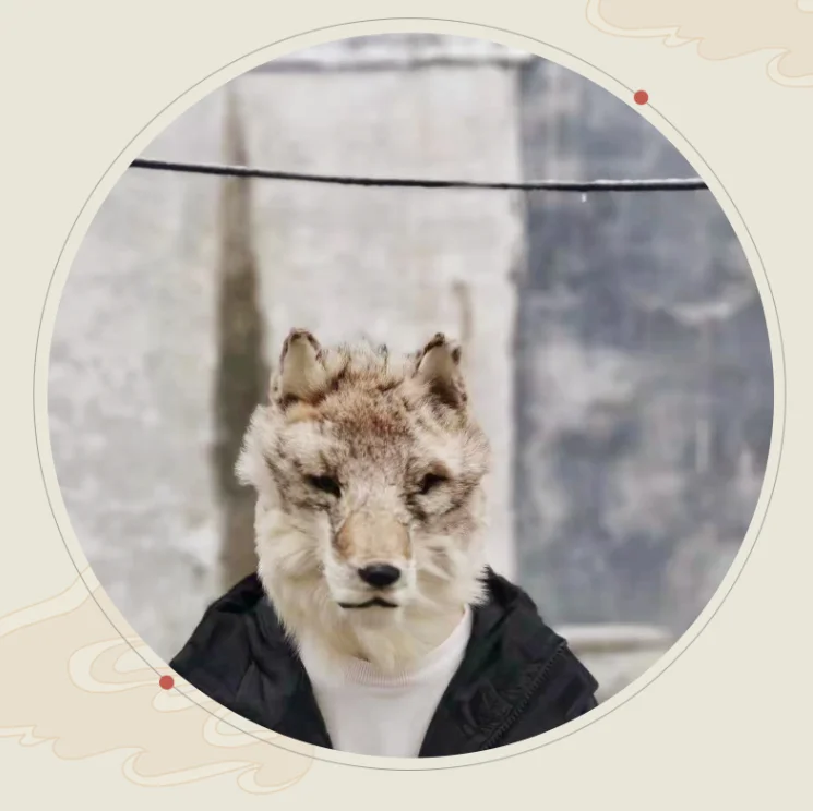 Realistic Wolf Head Plush Toy - Customizable Animal Headgear for