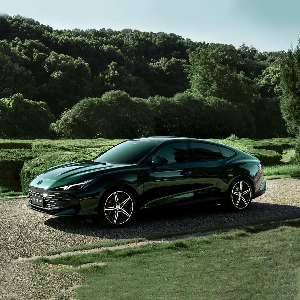 Made in China 2025 MG7 new car  hot new car in the Middle East region MG7 2025 2.0T 405 AT Luxury Edition