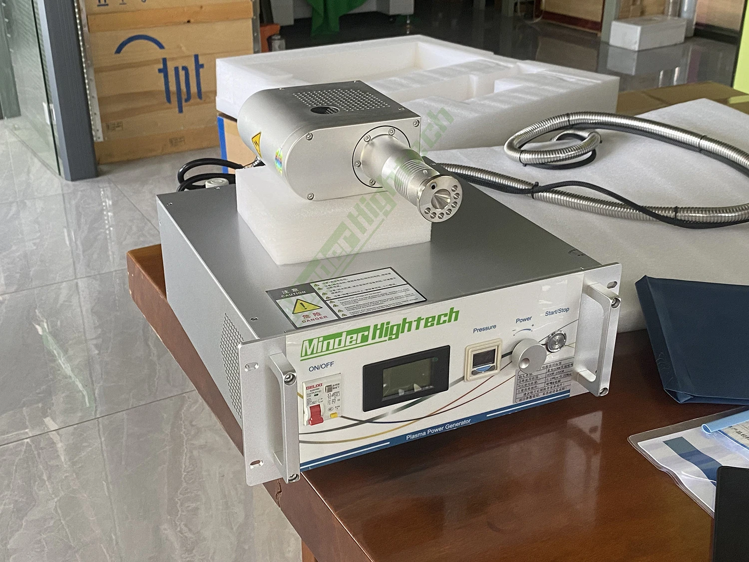 Factory Low Price Customizable Rotating Head Plasma Surface Treatment Machine Plasma Cleaning Machine Plasma Cleaner