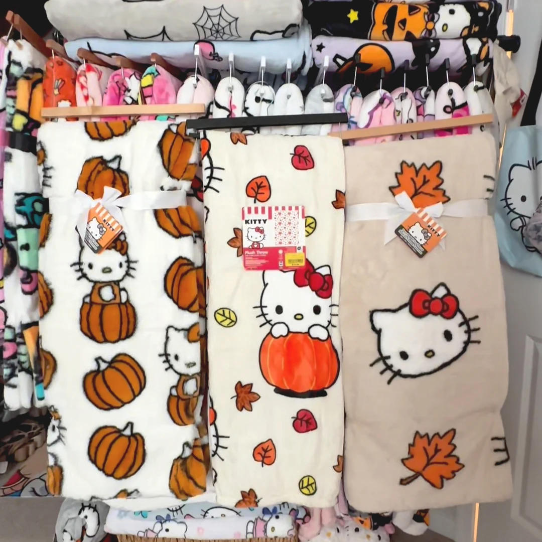 Minimum Cost Wholesale Custom Printed Designer Senrio Kids Cartoon HK Kitty Cat Character Halloween Soft Plush Throw Blanket