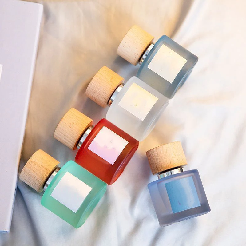30ml 50ml 100ml Empty Vintage Spray Perfume Bottle Smoky Green Red Blue Frosted 50 ml Glass Round Perfume Bottles with Wood Lid