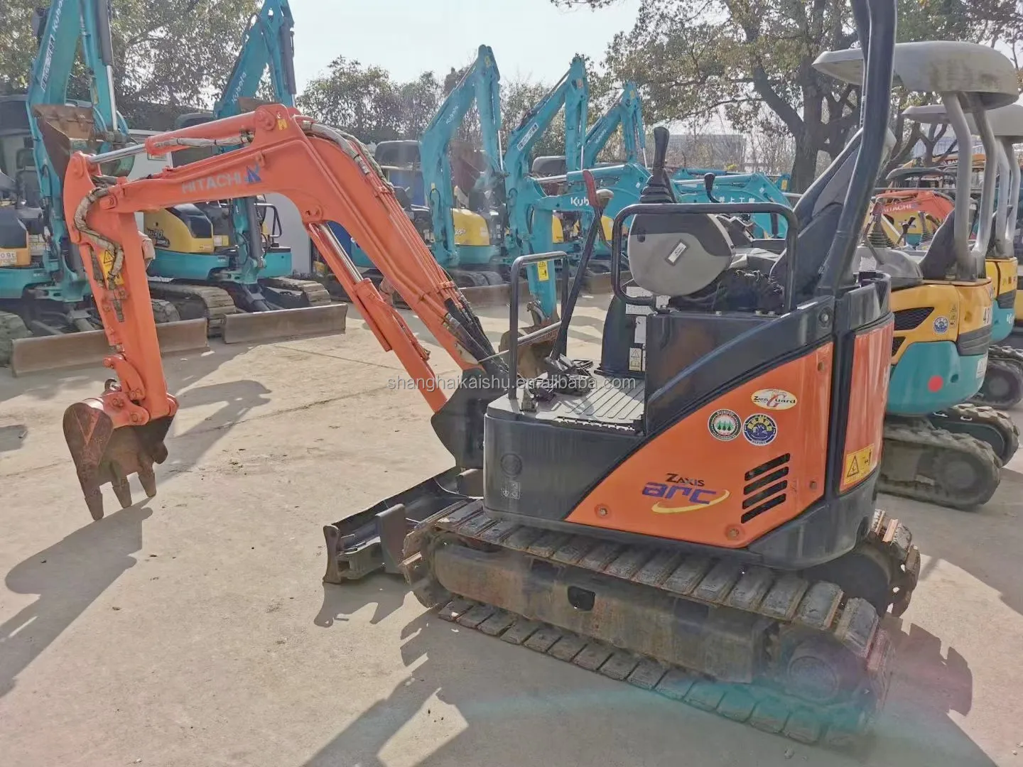 Used Hitachi ZX17 Mini Excavator with 1.7 ton Operating Weight 0.04 M³ Bucket Capacity and 1500 KG Machine Weight