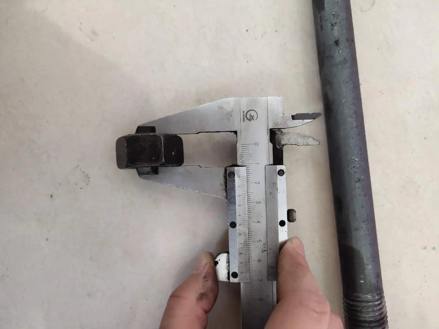 Warlf Rails J-shaped Wharf Rail Concrete Tank Embedded Bolts - Reliable Fastening