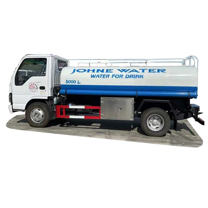 Light duty truck Dongfeng 4x2 3-8CBM water tank truck