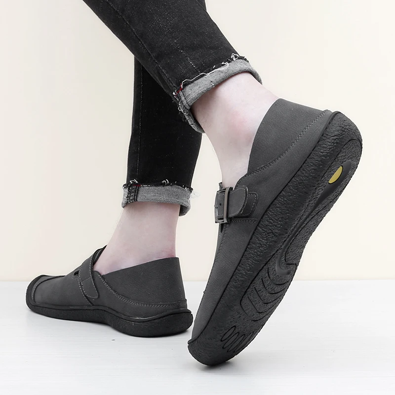 Factory Supply OEM Service Large Size Handmade Office Genuine Leather Dress Shoes Business Men Leather Shoes Loafers