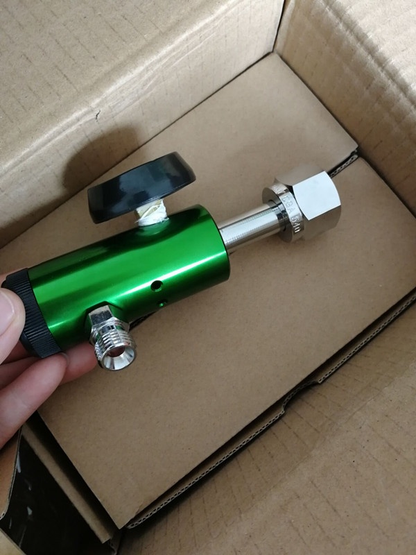 CGA540 Hospital First Aid Medical Oxygen Regulator with Flow Meter