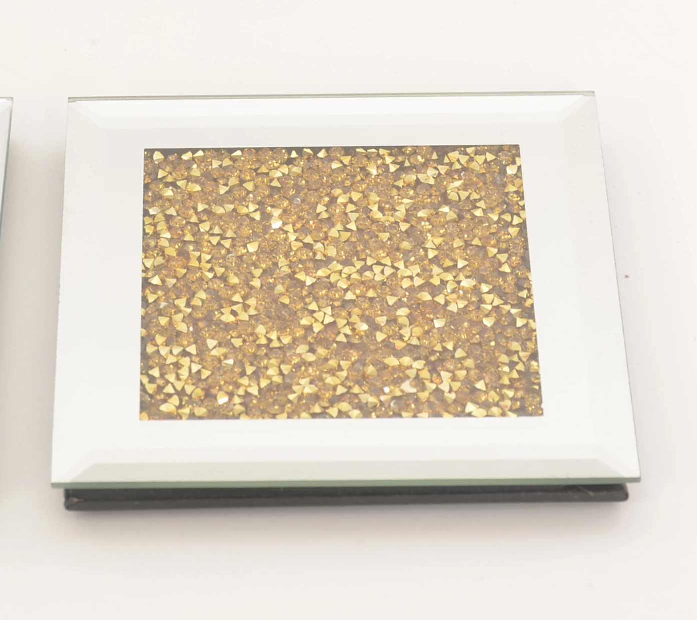 Fabulous Diamond Crushed Glitter Glass Coaster Crystal Coasters for Drinks  - China Coaster and Personalised Coasters price
