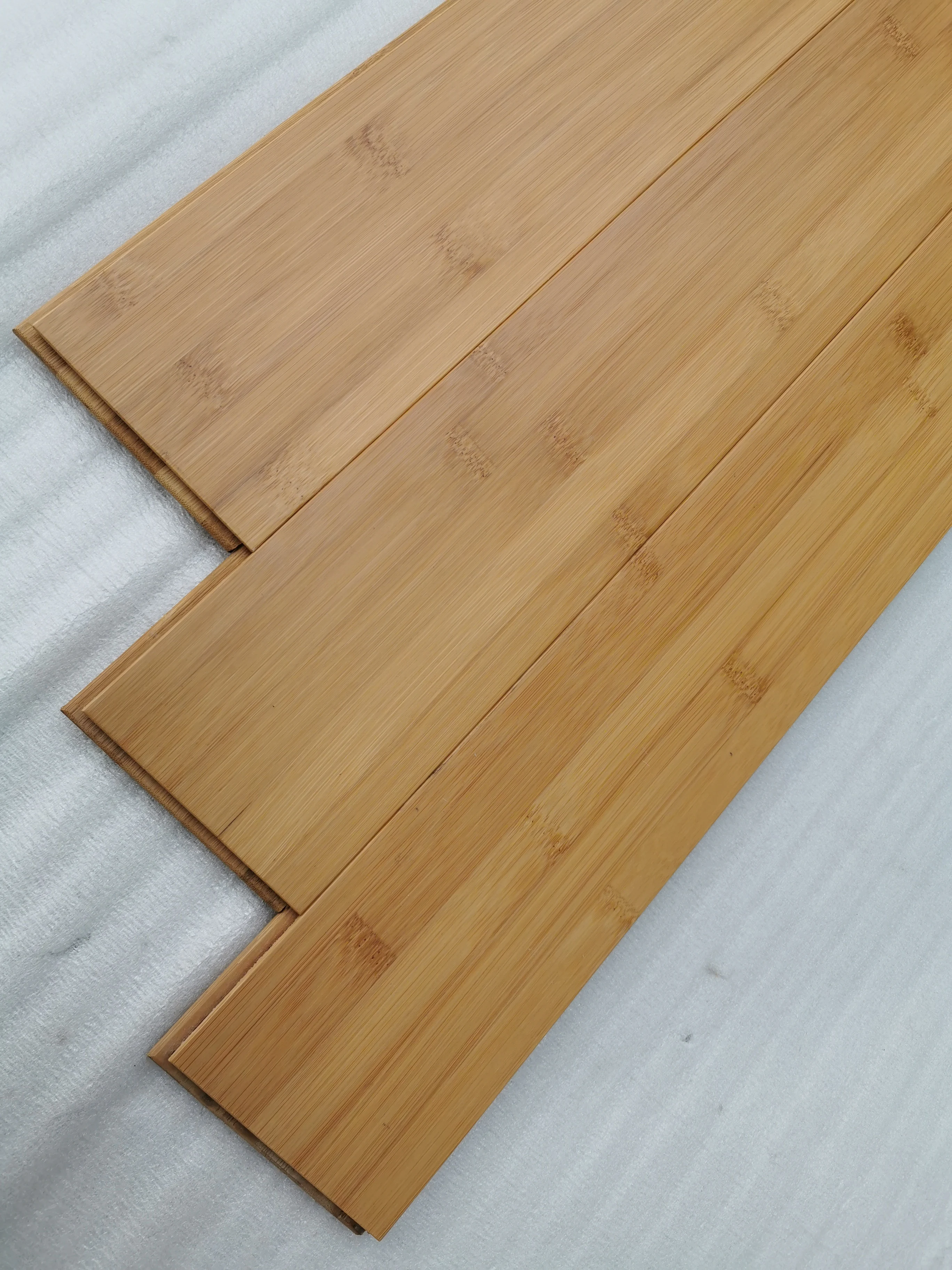 ECO-friendly cheap Carbonized click  bamboo flooring horizontal bamboo caramel color