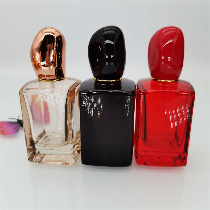 Wholesale Custom 50ml Luxury Empty Eco Friendly square  Perfume Bottle Refillable Perfume Bottles High Quality Spray Perfume