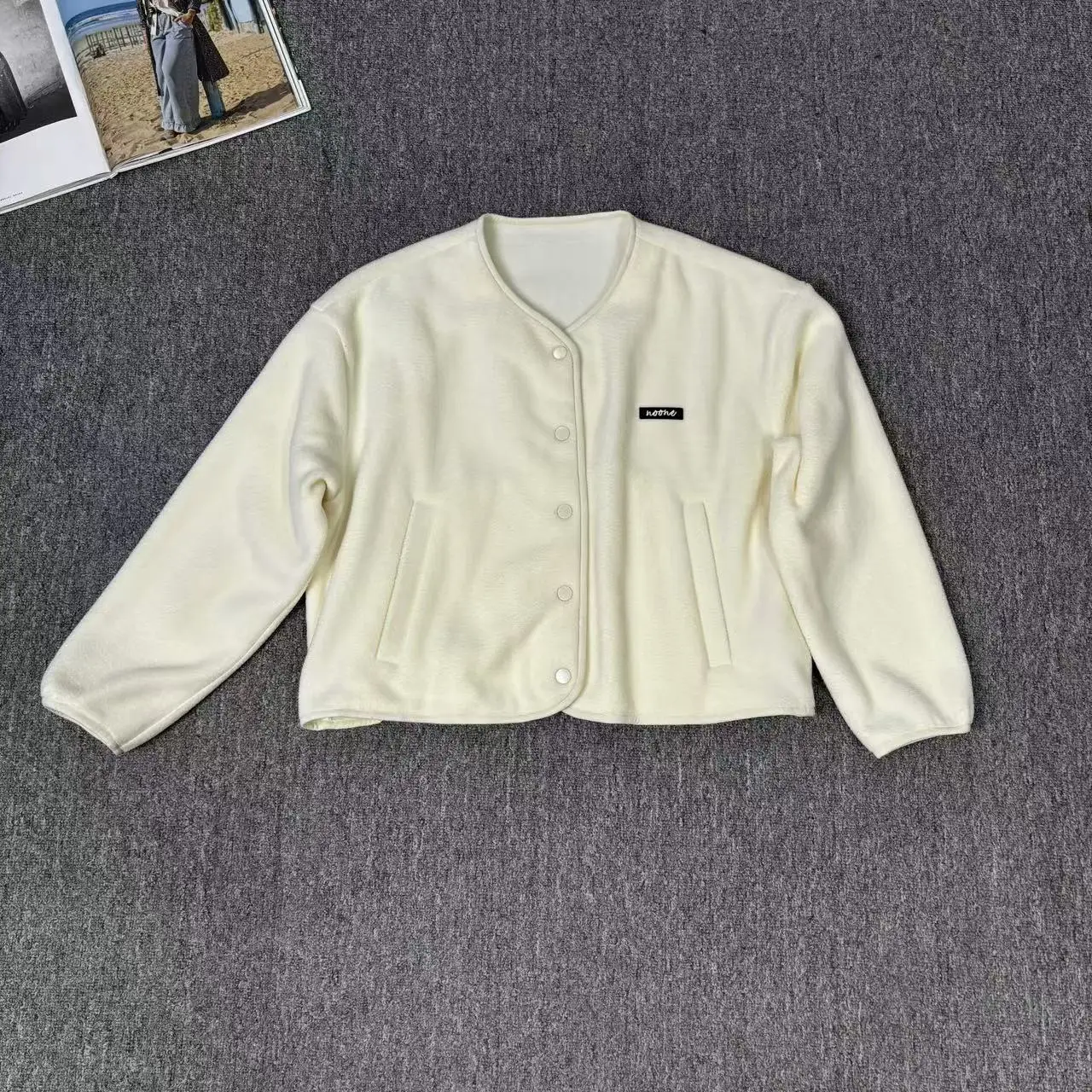 Five color chest with label, single breasted, fashionable and versatile, thick long sleeved jacket, top, women