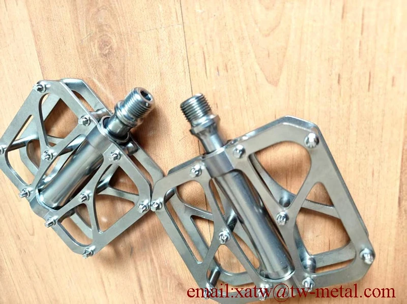 Customized for CNC Titanium Bicycle Pedal Adult Road Bike Parts for City Ride Customized Titanium Bike Pedal