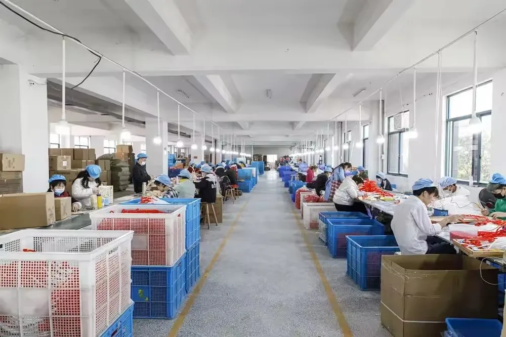 Sky Marshal Revolver Blaster Toy Gun Soft Bullet Gun Burst Simulation Metal Alloy Can Launch