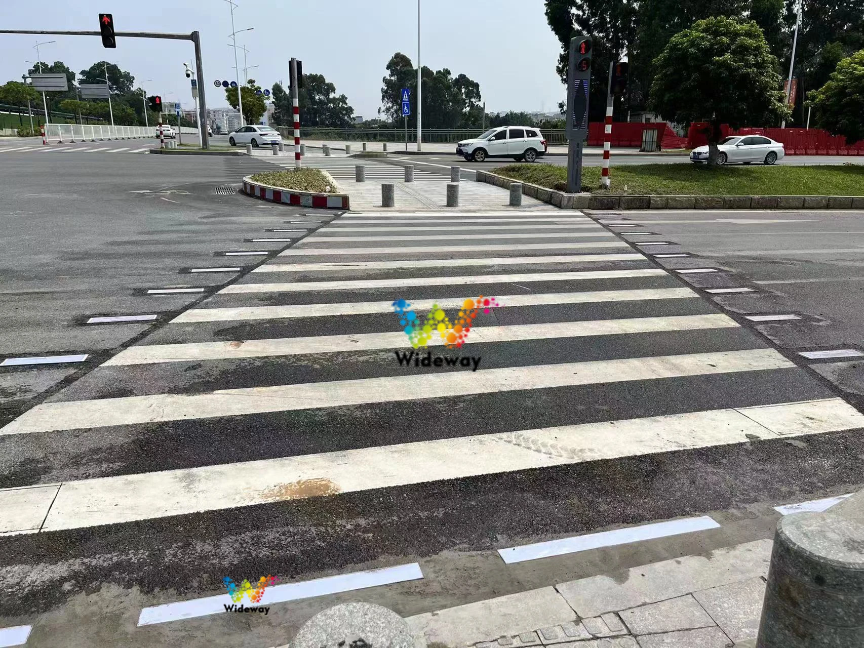横断歩道 ゼブラ横断歩道防水地面埋め込み警告LED信号機| Alibaba.com